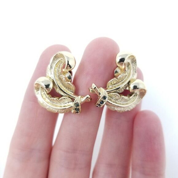 Vintage Gold Tone and Rhinestone Feather Plume Clip On Earrings, Retro Estate - Picture 1 of 5